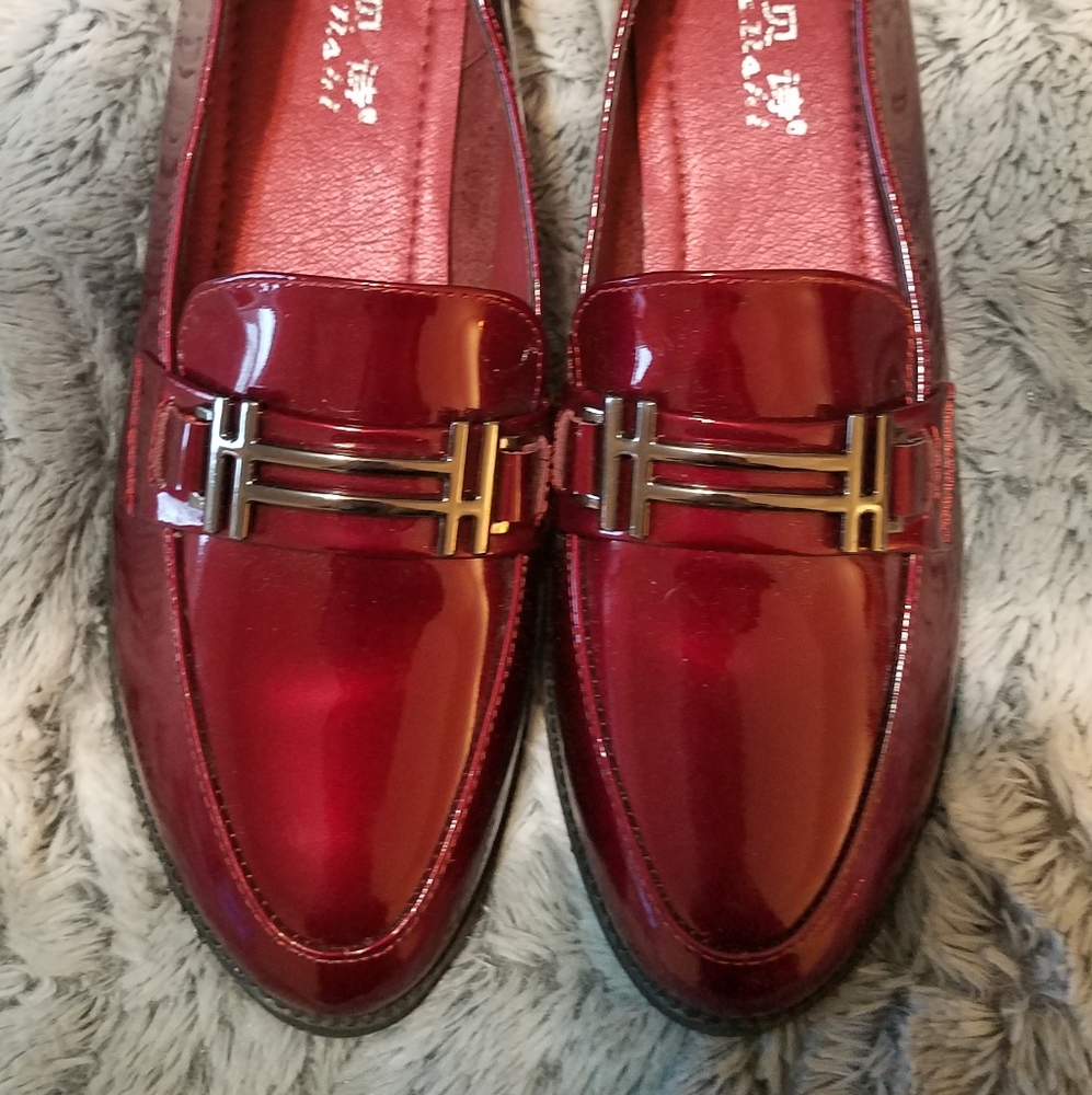 Red woman's loafers 8